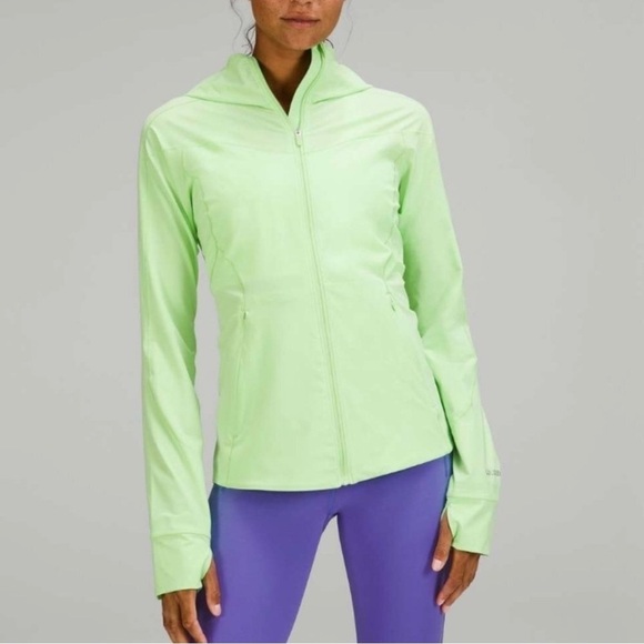 Lululemon Mist Over Windbreaker Size 8 - Picture 1 of 16